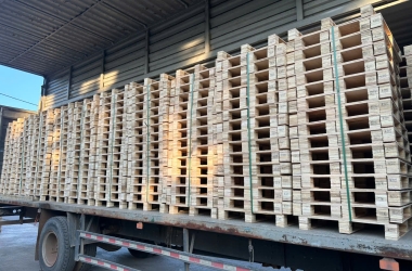 Hình ảnh vận chuyển pallet tới khách hàng