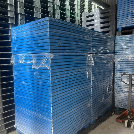 pallet nhựa Đức Hòa - pallet nhua long an - pallet nhua duc hoa