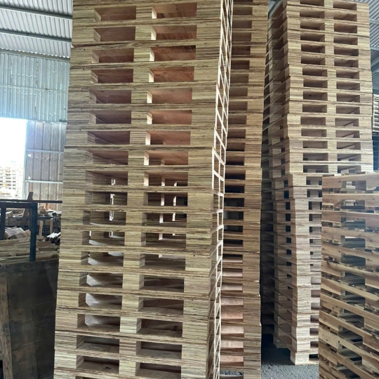 pallet gỗ tràm tân uyên giá rẻ